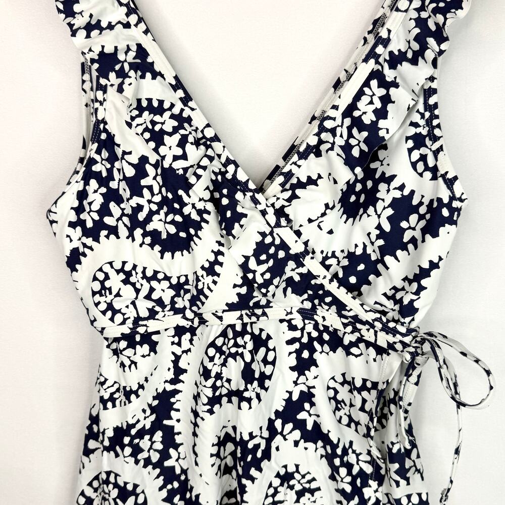 White & Blue Patterned Ruffle Tankini Top M - Picture 3 of 5